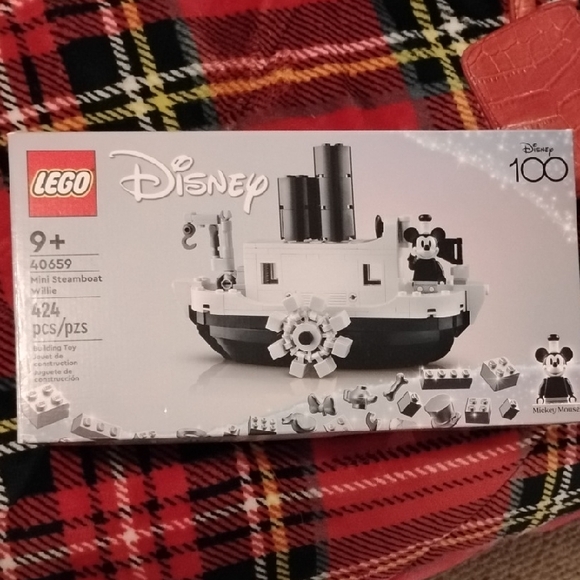 LEGO Disney Steamboat Building Set - Black and White - Picture 1 of 3